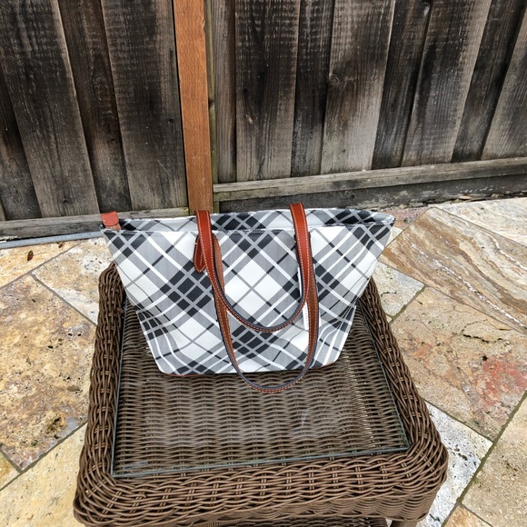 NWT Dooney&Bourke plaid large handbag - Picture 7 of 7